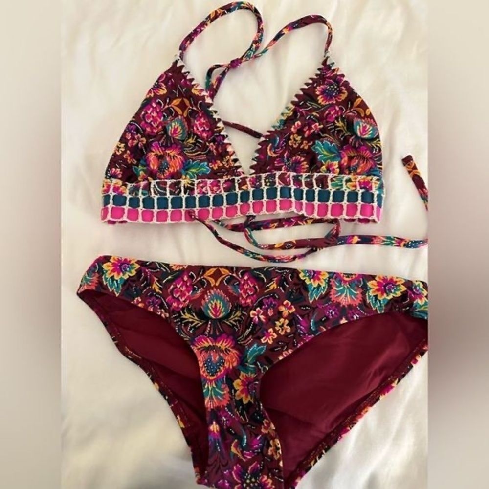 Womens Xhilaration Floral‎ Bikini Top Adjustable Size D